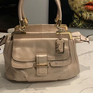 77. 💎 RARE COACH MADISON PINNACLE PEBBLED LEATHER - LILLY COACH F22330